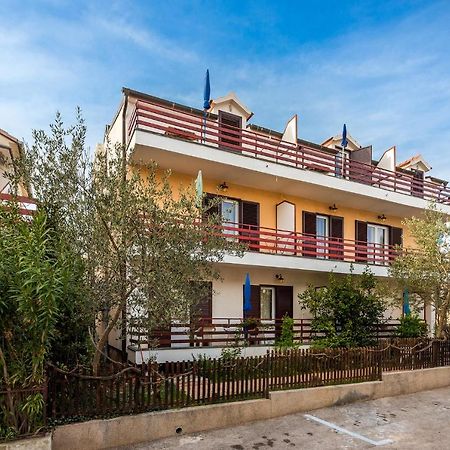 Apartments Boris Vodice Dış mekan fotoğraf